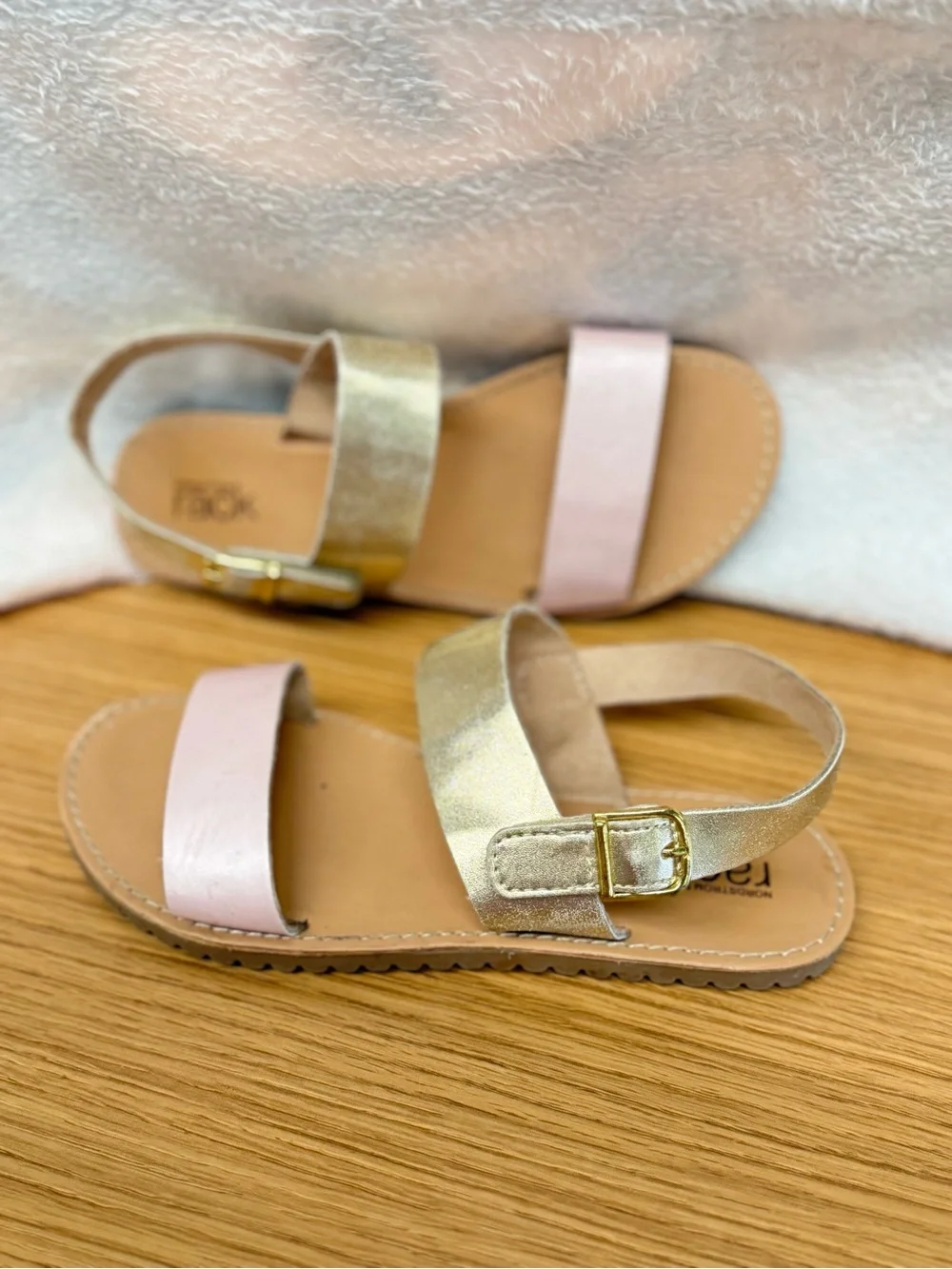 Girls' Pink and Gold Double-Strap Buckle Sandals